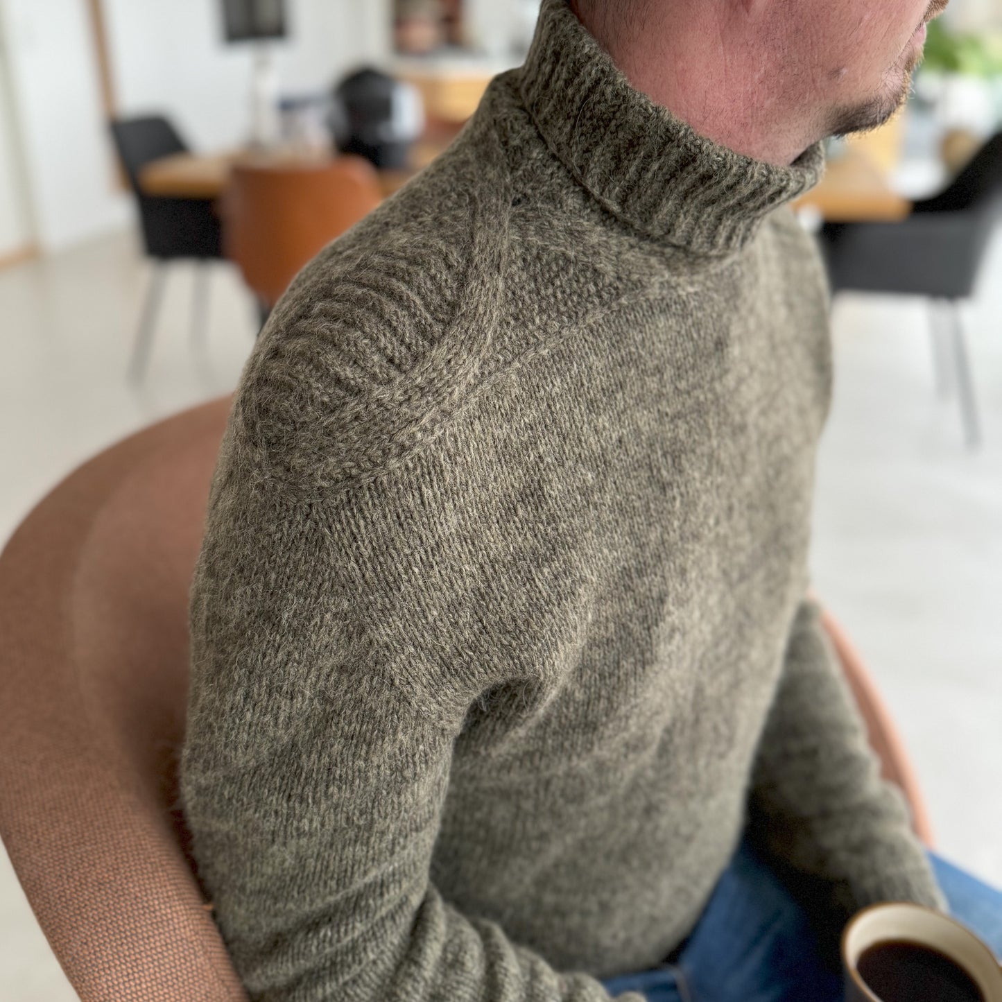 Elbruecken Pullover